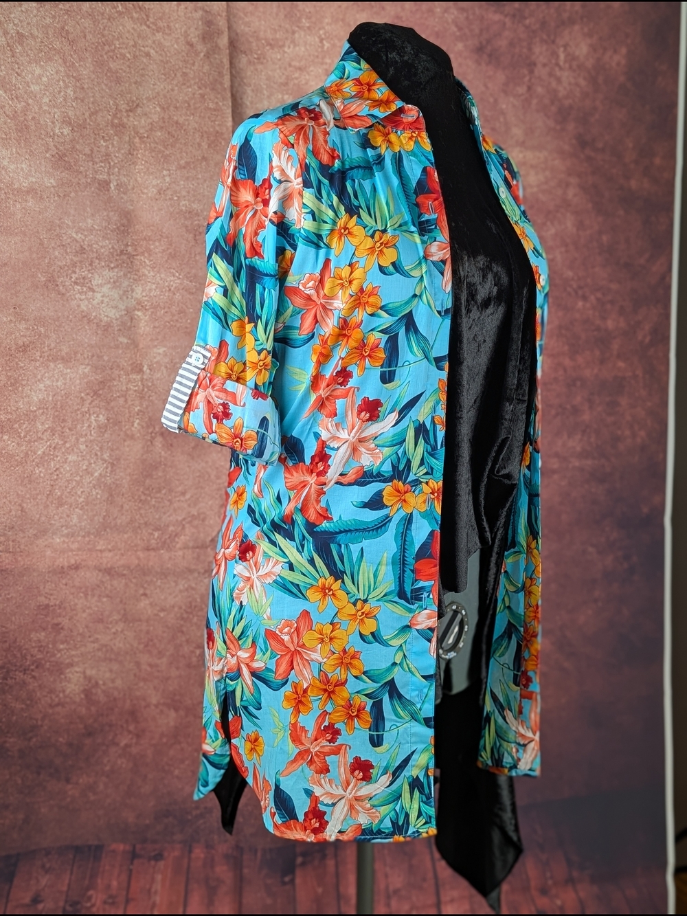 NWT Tommy Bahama Floriana Boyfriend Shirt XS Tropical Floral 100% Cotton Turquoi